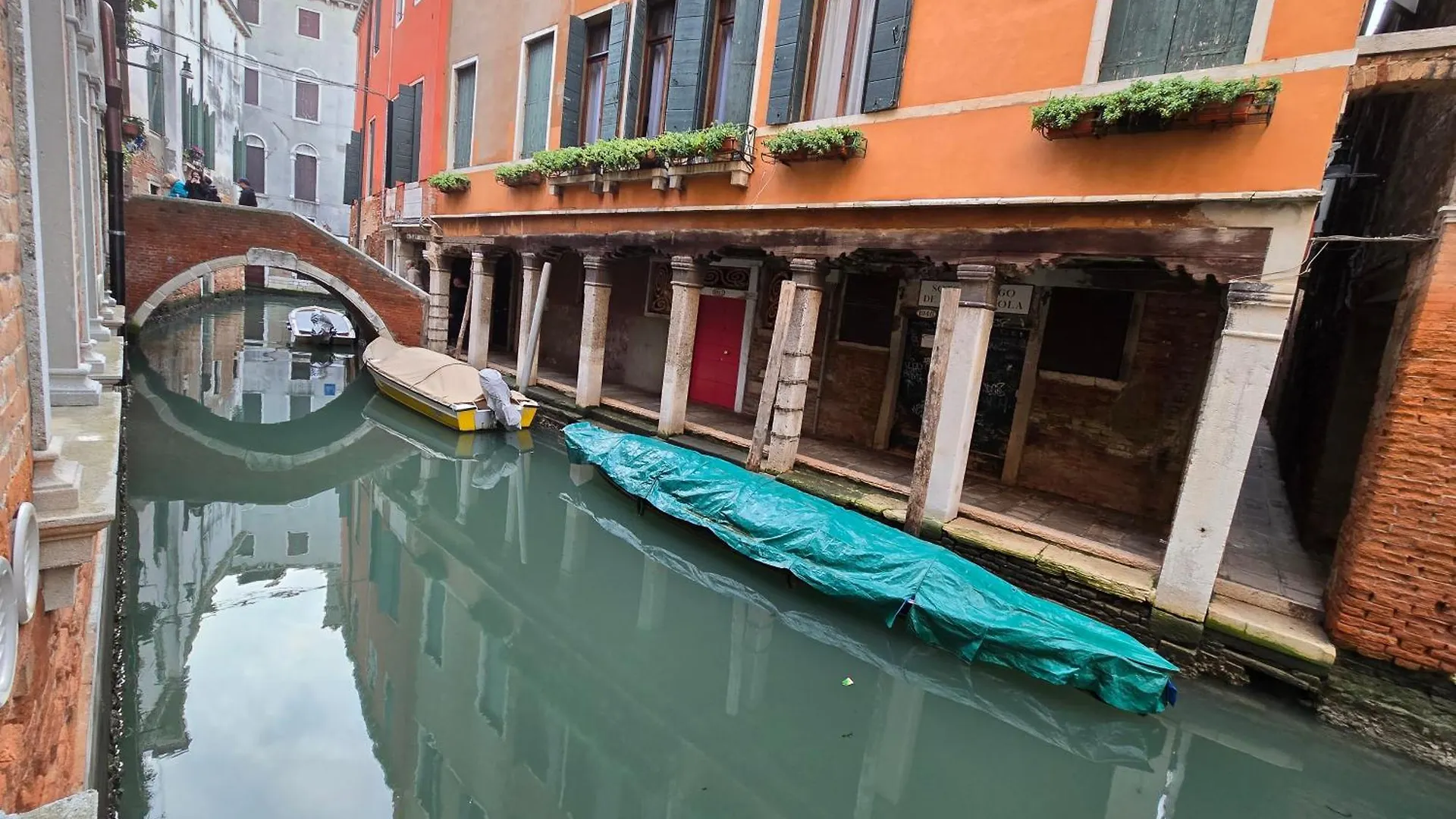 Appartamento Cozy Studio With Canal View Venezia Italia